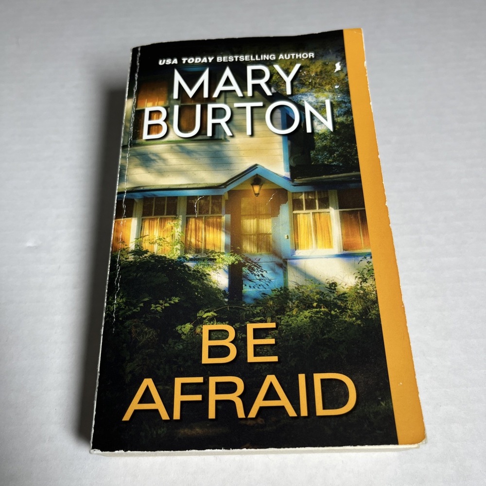 Be‎ Afraid (Morgans of Nashville) - Mass Market Paperback By Burton, Mary